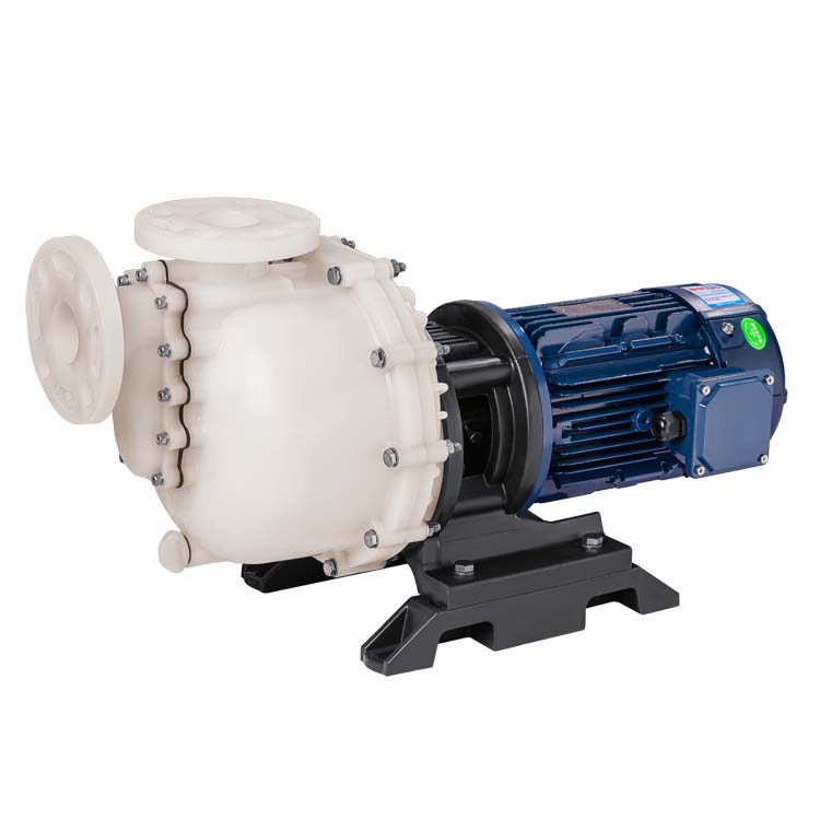 臥式化工泵啟動操作的關鍵要點:出口閥門該關還是該開?